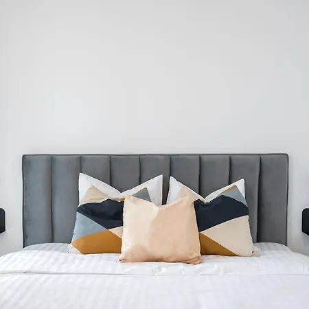 Intercontinental Luxury *