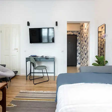 Intercontinental Luxury *