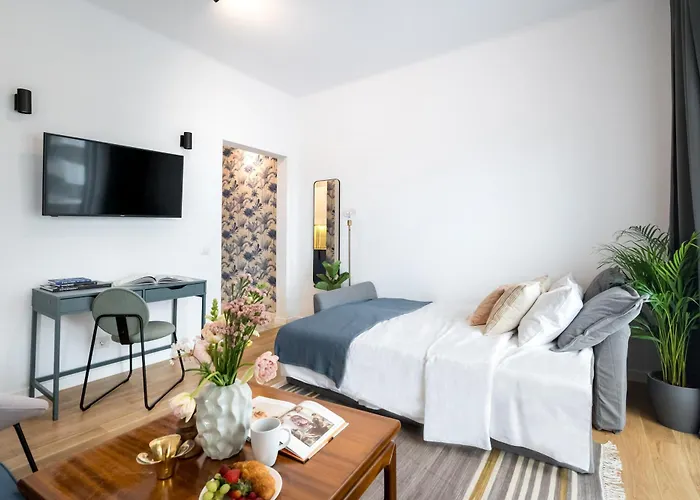 Intercontinental Luxury *