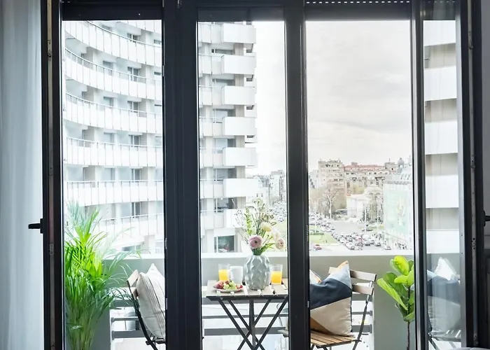 Intercontinental Luxury *